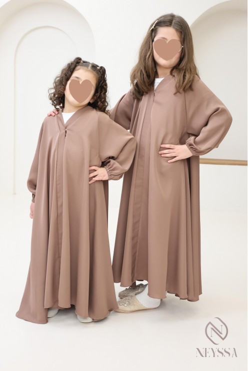 Ensemble Abaya Dubaï Mère & Fille pour l'Aïd 2025 Confection Neyssa