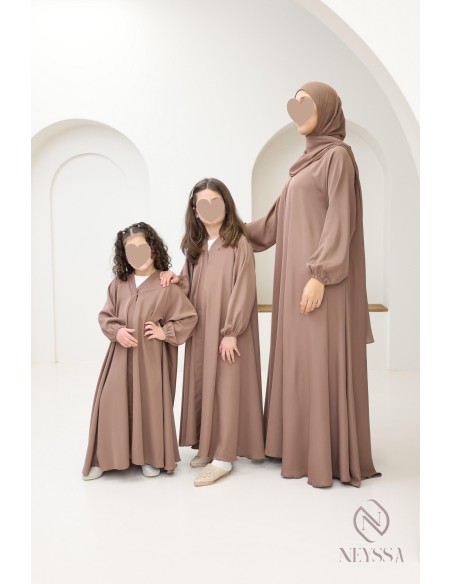 Abaya Dubai Mutter & Tochter Set für Eid 2025 Neyssa