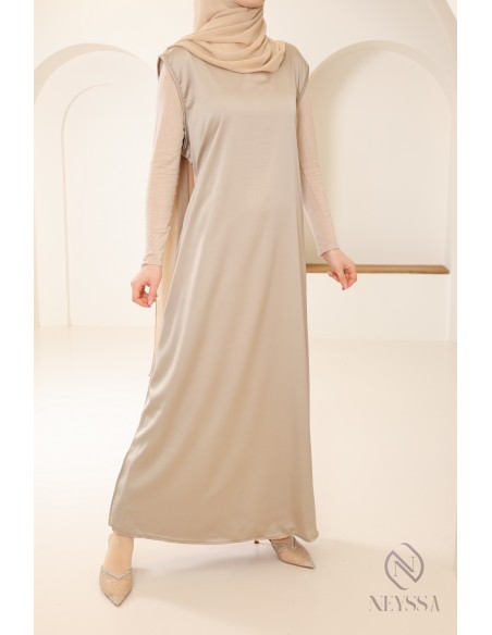 Unterkleid mit Satineffekt ideal zum Tragen für Kimono
