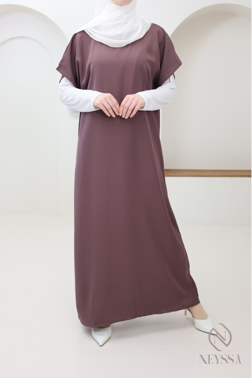 Under abaya nidah dress base, flowing fabric to complement her kimono