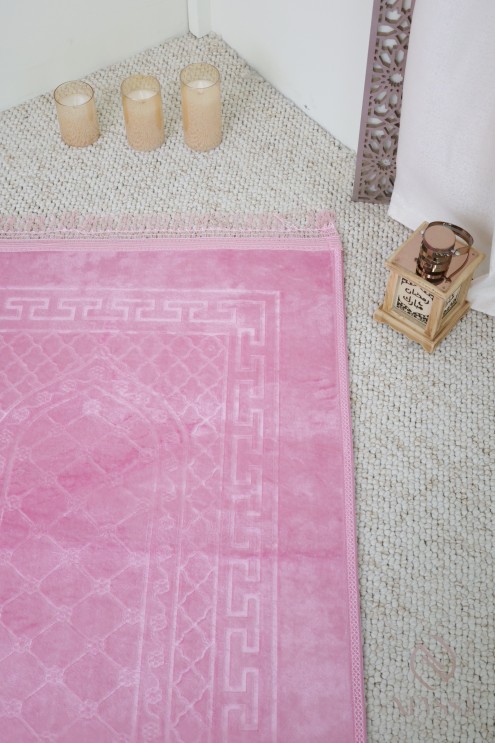 Grand tapis de prière velours épais pour accomplissement de la salat