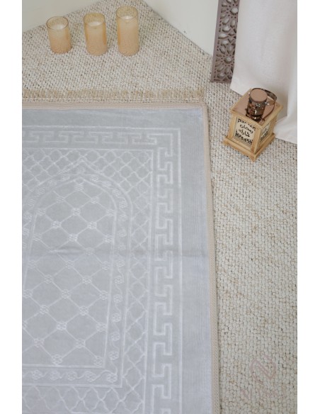 Grand tapis de prière velours épais pour accomplissement de la salat