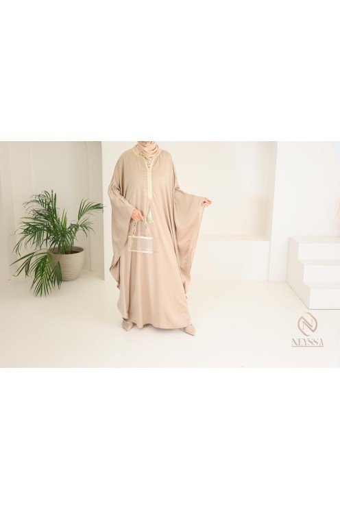 Abaya papillon coupe ample idée tenue Aïd 2024 hijabi outfit