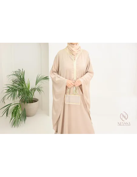 Abaya papillon coupe ample idée tenue Aïd 2024 hijabi outfit