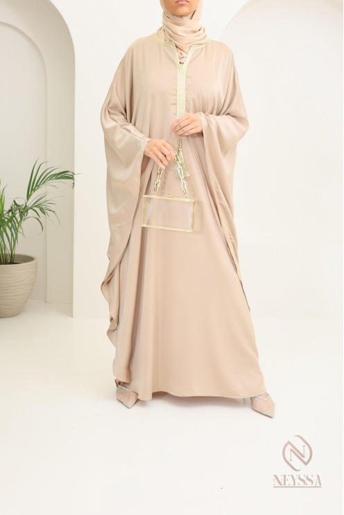 Abaya papillon coupe ample idée tenue Aïd 2024 hijabi outfit