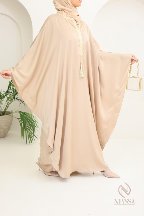 Abaya papillon coupe ample idée tenue Aïd 2024 hijabi outfit