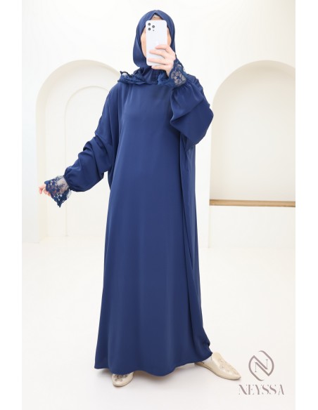 Prayer abaya with integrated hijab, ideal for Salat Aid