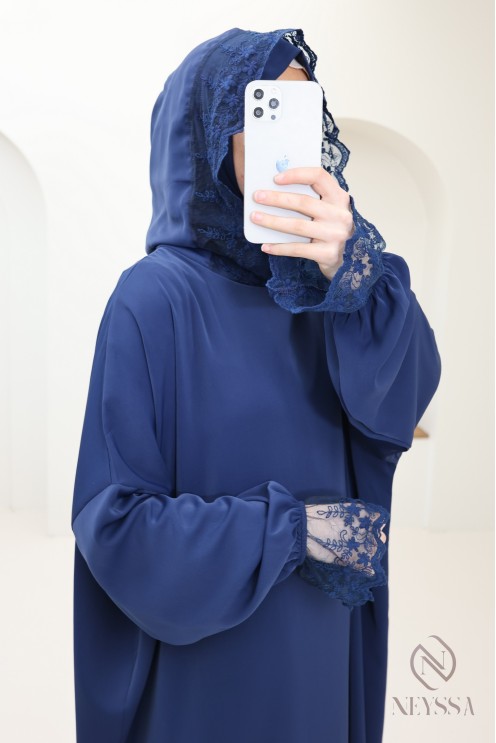 Prayer abaya with integrated hijab, ideal for Salat Aid