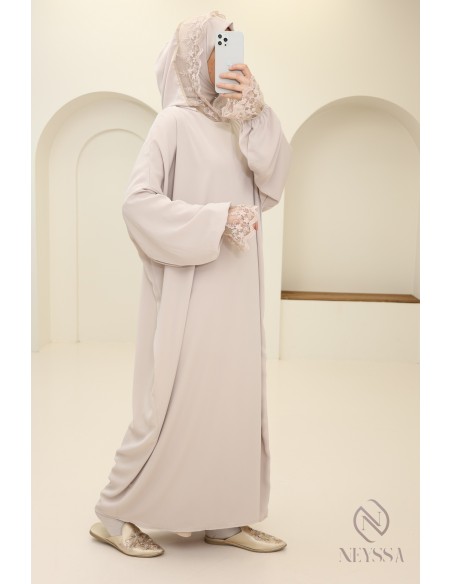 Abaya de prière avec son hijab intégré, idéal salat Aid