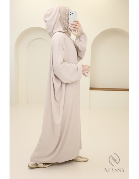 Abaya de prière avec son hijab intégré, idéal salat Aid