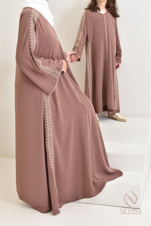 Caftan avec broderies, combo mère fille pour l'Aïd 2024 et autres événements
