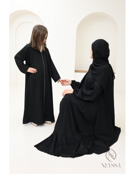 Abaya Dubaï noir évasée, idée tenue mère fille modeste pour l'Aïd