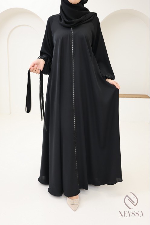 Abaya Dubai schwarz ausgestellt, Outfit-Idee Mutter Tochter bescheiden