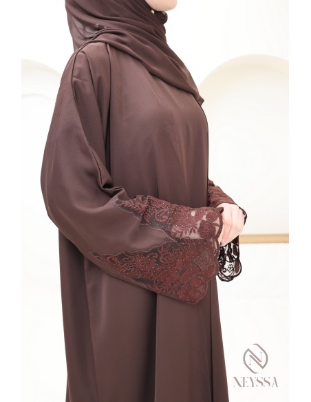 Abaya Dubaï woman with kimono, Eid luxury outfit idea