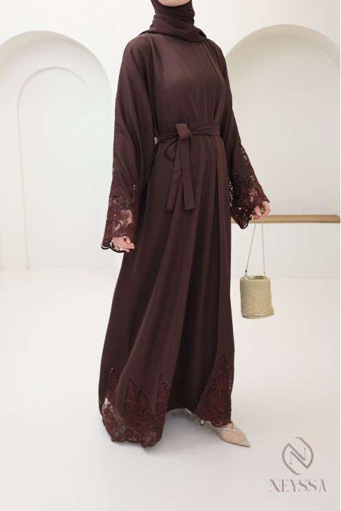 Abaya Dubaï woman with kimono, Eid luxury outfit idea