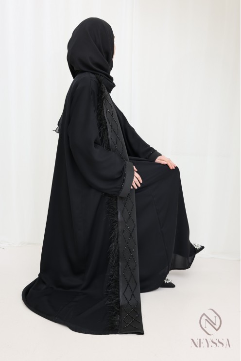 Kimono-Abaya Dubai schwarz mit Perlen und Federn chic Hijabi-Frauen