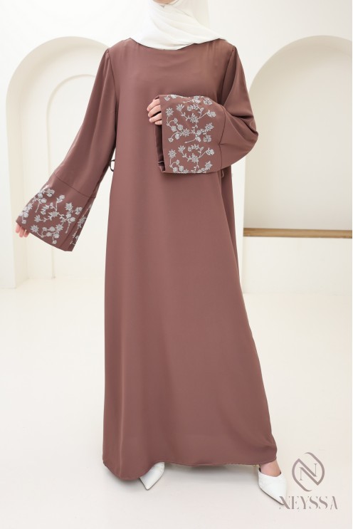 Abaya longue coupe droite manches large à strass, outfit Aïd