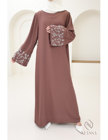 Abaya longue coupe droite manches large à strass, outfit Aïd