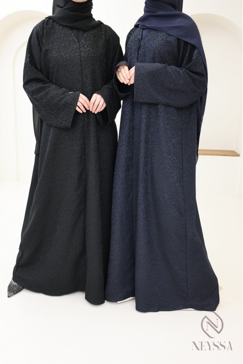 Abaya Dubai Kimono mit Blumenstickerei verschleierte Frau, Hijab.