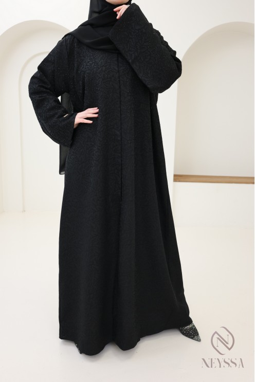 Abaya kimono Dubaï avec broderie florale femme voilée, hijab