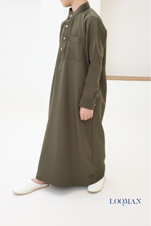 Long-sleeved Saudi qamis for kids, Eid outfit idea