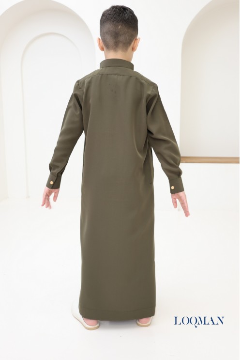 Long-sleeved Saudi qamis for kids, Eid outfit idea