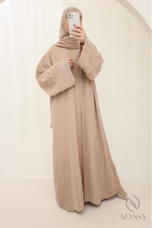 Abaya Dubaï beige with kimono, modest outfit idea for Eid