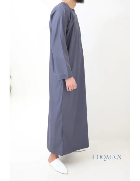 Qamis Émirati homme gris foncé, tissu léger et confortable, idée cadeau