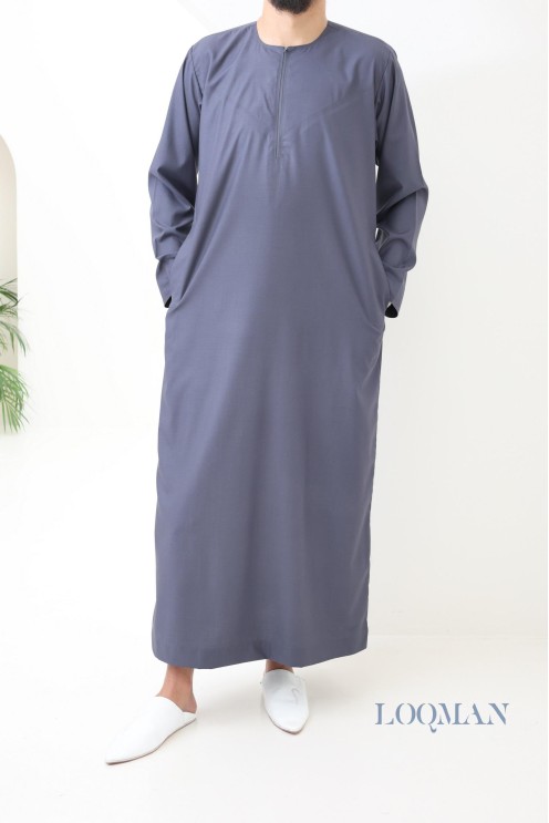 Qamis Émirati homme gris foncé, tissu léger et confortable, idée cadeau