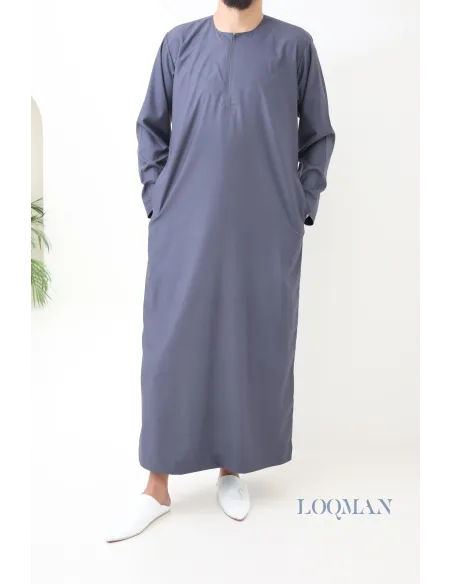 Qamis Émirati homme gris foncé, tissu léger et confortable, idée cadeau