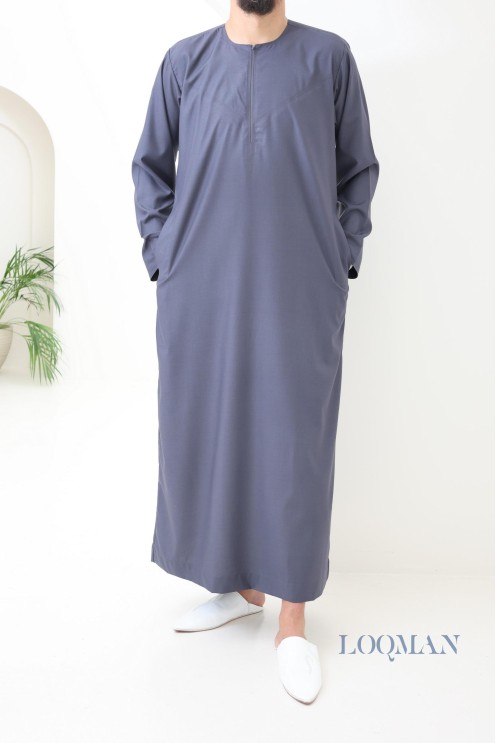 Qamis Émirati homme gris foncé, tissu léger et confortable, idée cadeau