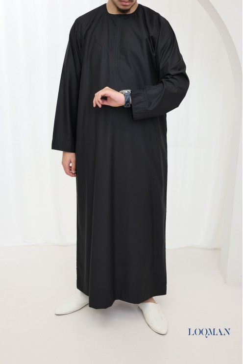 Qamis Émirati noir, tissu fluide coton, pour se rendre à la mosquée