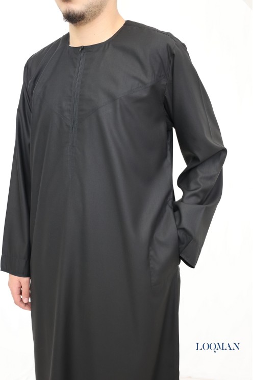 Qamis Émirati noir, tissu fluide coton, pour se rendre à la mosquée