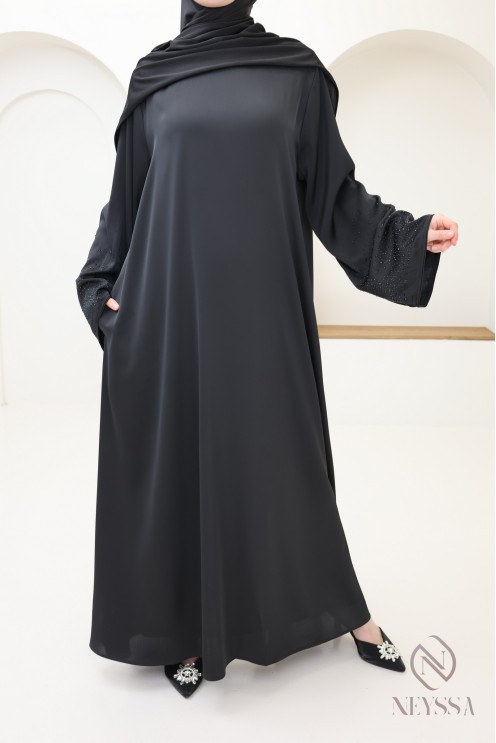Flared abaya with rhinestone sleeves, an elegant yet modest outfit Eid