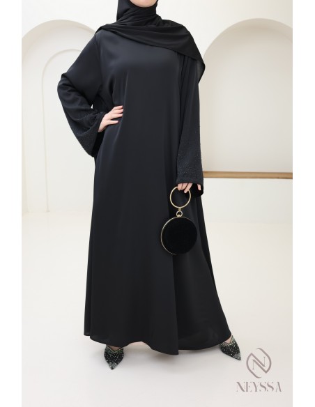 Abaya évasée à manches strass, outfit élégant et modeste pour l'Aïd