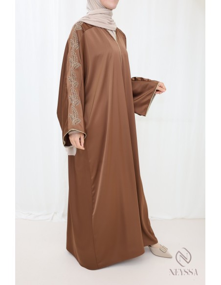 Women's abaya with embroidery on sleeves, elegant outfit for Eid