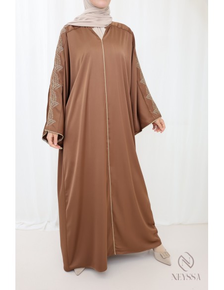 Damen-Abaya mit Stickerei auf den Ärmeln, ein elegantes Outfit für Eid
