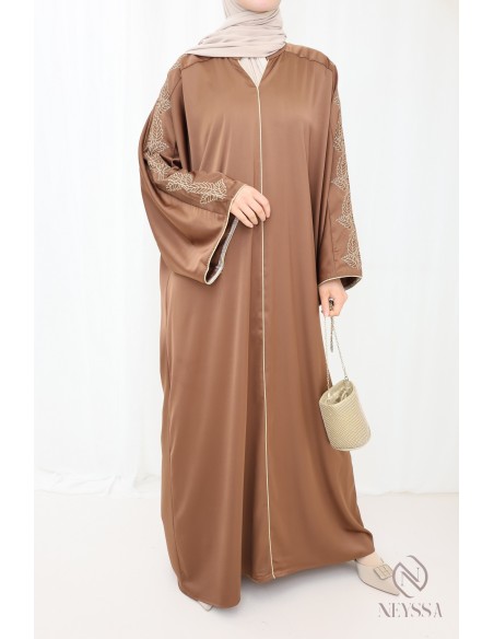 Abaya femme avec broderie sur les manches, tenue élégante pour l'Aïd