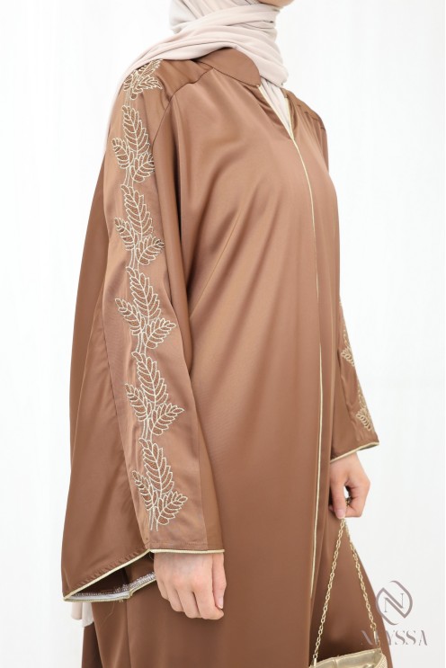 Abaya femme avec broderie sur les manches, tenue élégante pour l'Aïd
