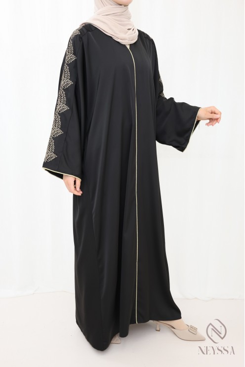 Abaya black woman with embroidery, modern ample outfit for the Eid