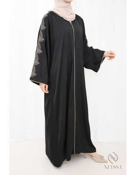 Abaya noir femme avec broderie, tenue ample moderne pour l'Aïd