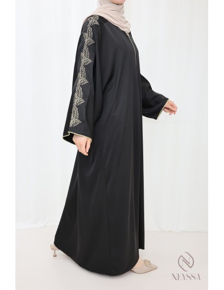 Abaya black woman with embroidery, modern ample outfit for the Eid