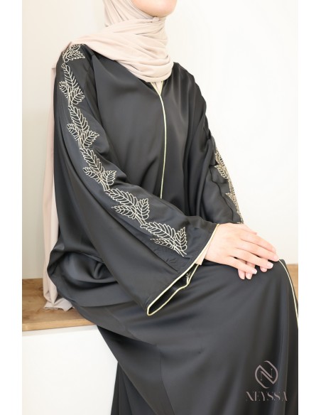 Abaya black woman with embroidery, modern ample outfit for the Eid