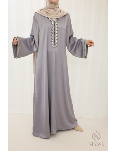 Abaya longue grise style caftan avec perlages et sfifa tenue femme