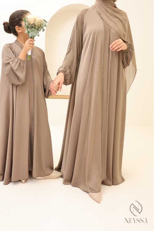 Tenue assortie mère/fille pour l'Aïd : abaya Dubaï évasée avec strass