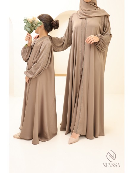 Tenue assortie mère/fille pour l'Aïd : abaya Dubaï évasée avec strass