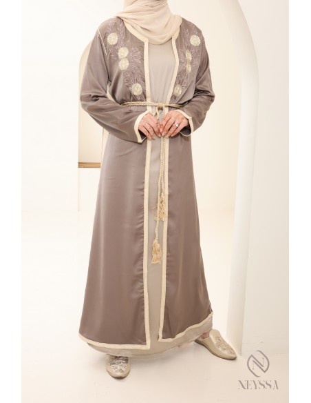 Bestickte Kimono-Abaya Kaftan, Kleidung für verschleierte Frauen.