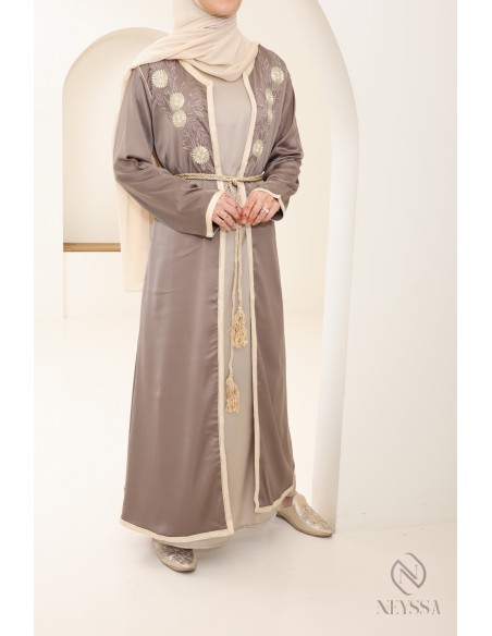 Bestickte Kimono-Abaya Kaftan, Kleidung für verschleierte Frauen.