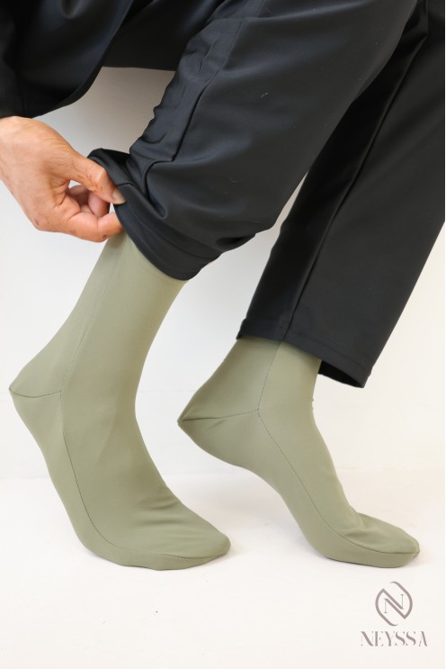 Burkini swim socks for veiled women