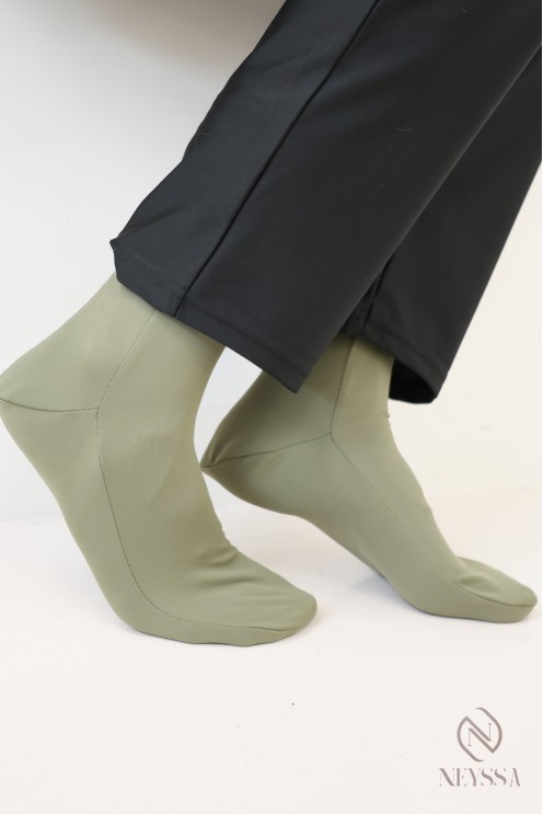 Burkini swim socks for veiled women